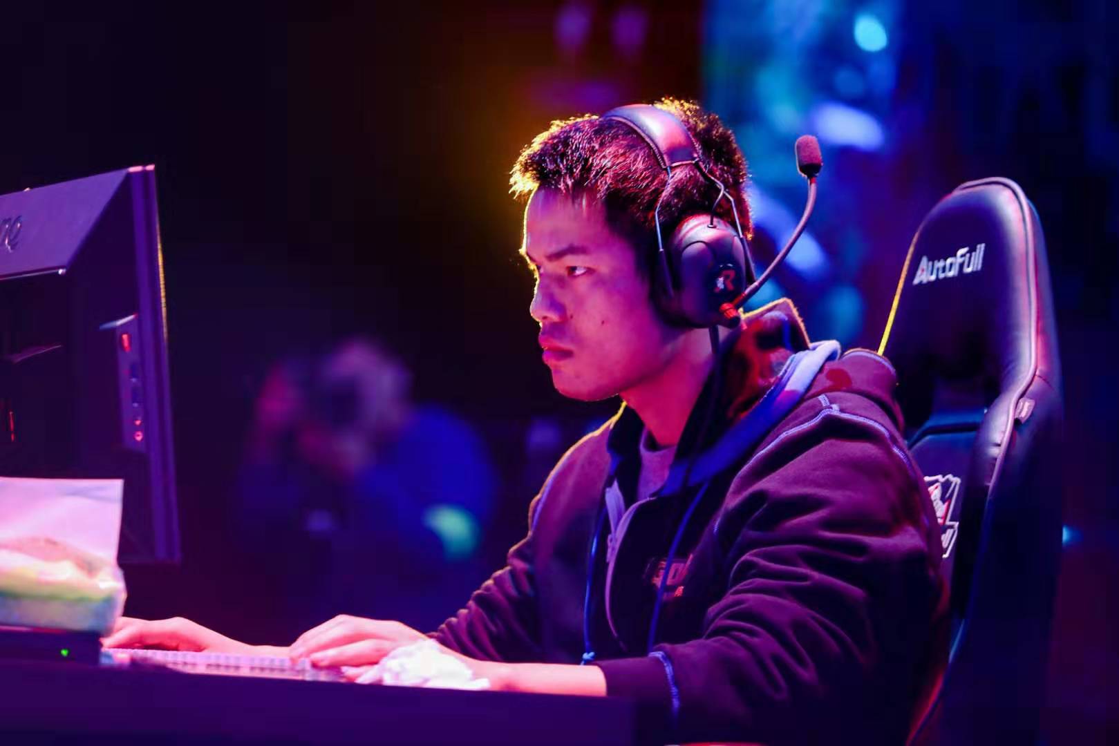 赋与努力的 赋与努力的